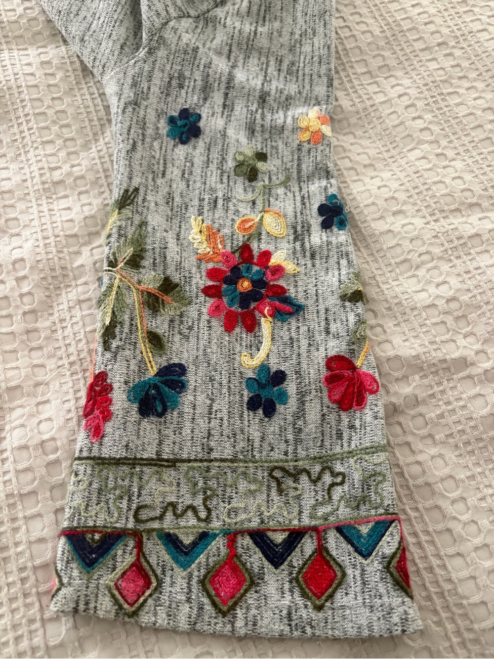 fig and flower Gray Knit V-Neck Tie-Front Top with Colorful Embroidered Sleeves - Picture 8 of 11